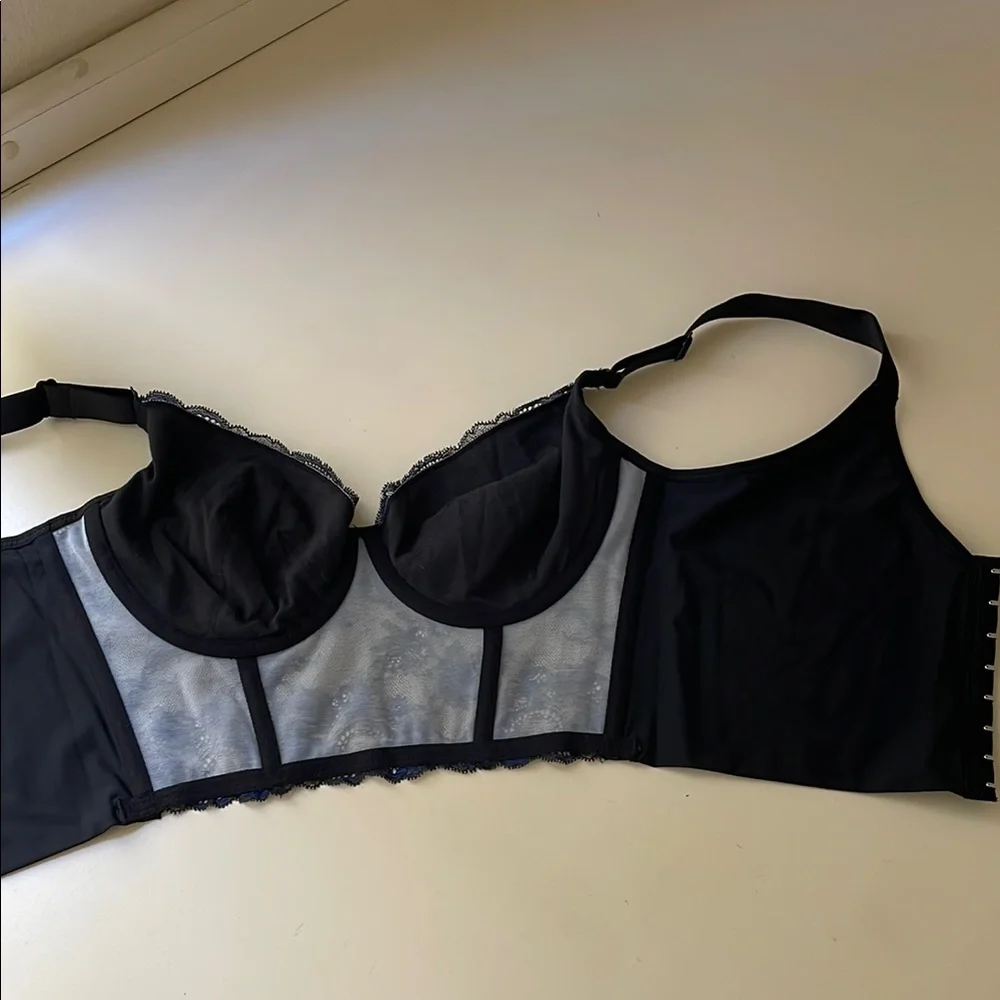 Edikted Corset Bra Top - Picture 3 of 4